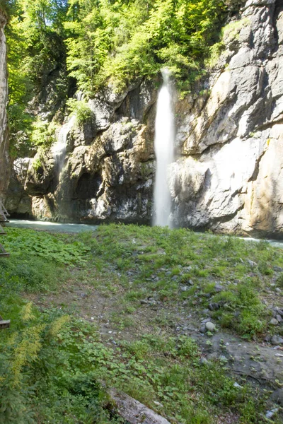 Cachoeira Vale Aareschlucht — Fotografia de Stock