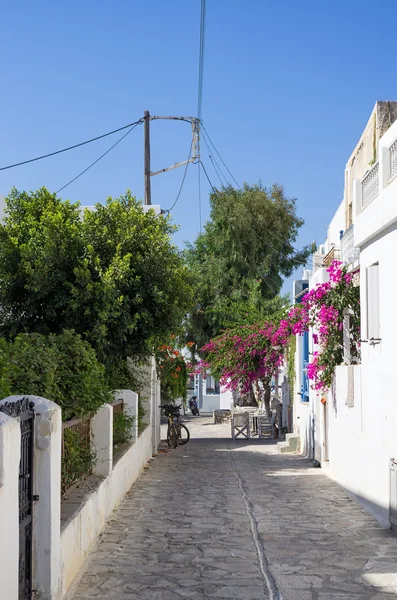 Sokak ANTIPAROS Island, Kiklad Adaları, Yunanistan — Stok fotoğraf