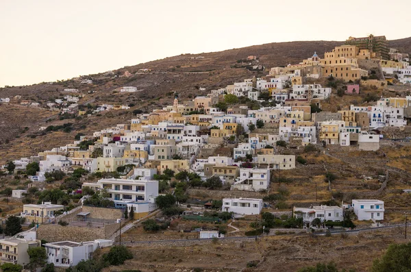 The picturesque town of Syros island, Greece, in the evening — Stock Photo, Image