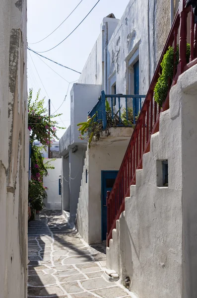 Yunanistan 'ın Paros Adası' ndaki Sokak — Stok fotoğraf