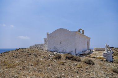 Kythnos Island, Kiklad Adaları, Yunanistan bir tepenin üstüne Şapel