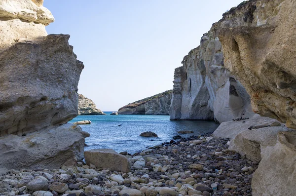 Rocky coastline in Milos island, Cyclades, Greece — Stock Photo, Image