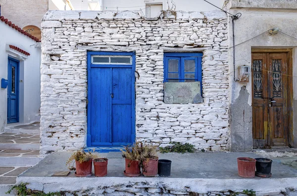 Kythnos Island, Kiklad Adaları, Yunanistan eski bir ev cephe