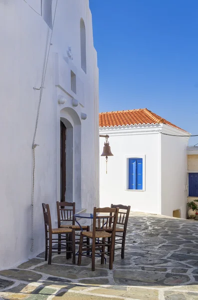 Calle en la isla de Kythnos, Cícladas, Grecia —  Fotos de Stock