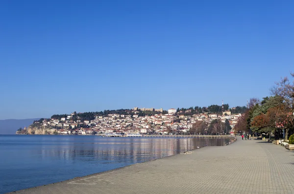 Bellissimo paesaggio autunnale nel lago di Ohrid — Foto Stock