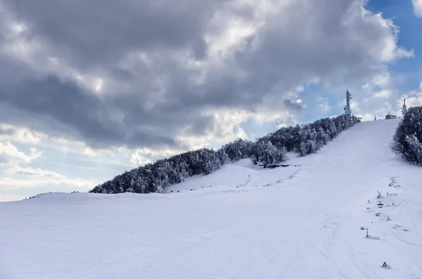 ヴィグラ、フロリナのスキー センター、ギリシャの山岳風景 — ストック写真