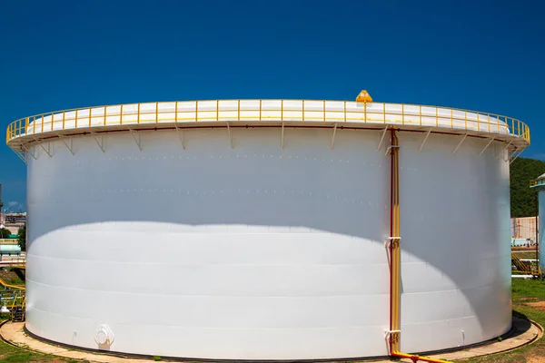 Big White Tanks Petrol Station Refinery Spare Part — Photo