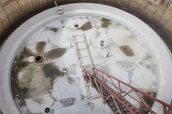 Üst Görünüm Tank Yağı Yüzen Çatı Merdiveni Çatı Güvertesi Plakası — Stok fotoğraf