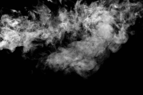 白い煙が隔離された抽象的な粉黒い背景の上の水噴霧 — ストック写真