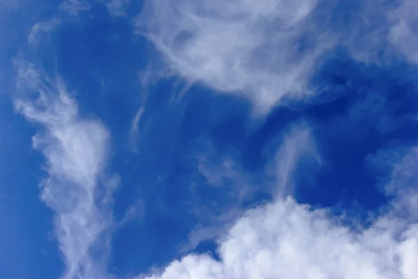 White Cloud Textured Blue Sky Background — Stock Photo, Image