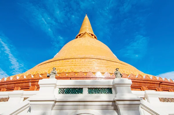 Phra pathom chedi, der höchste Stupa der Welt bei nakhon pat — Stockfoto