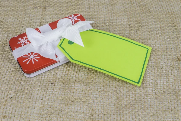 Small Holiday Christmas Gift With Card — Stock Photo, Image