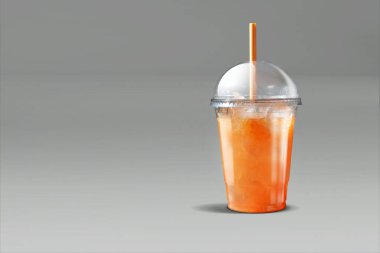 Üç boyutlu illüstrasyon. Yaz için bir bardak ferahlatıcı içecek. Gri arka planda izole edilmiş. Dizayn ögeniz için uygun.