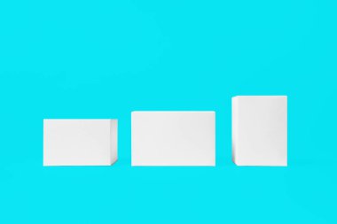 Kozmetik kutusu modelleme şablonu. Kozmetik ürünleri için kutu konteynırı. Tüp, krem kabı, beyaz arka planda izole edilmiş güzellik ürünleri. 3B görüntüleme.