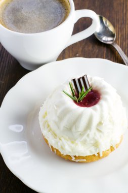 lezzetli kek ve kahve