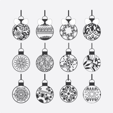 Beyaz arkaplanda izole edilmiş noel topları. 