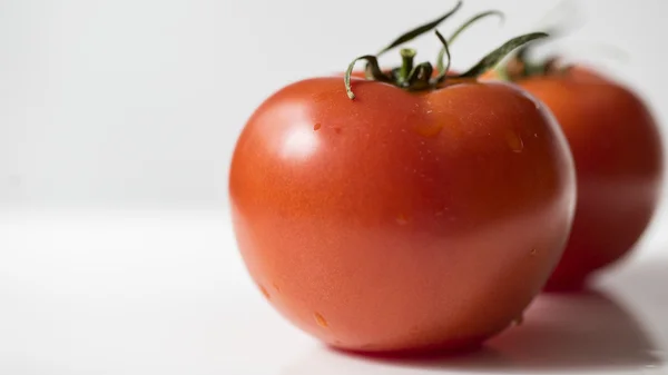 Fresh tomato  isolated on white — Stock Photo, Image