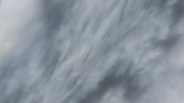 湍流涡旋雷声与白色的积云的天空 — 图库视频影像