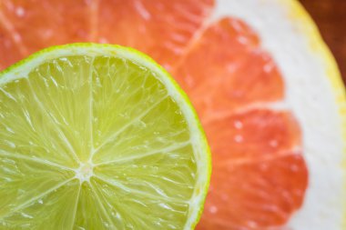 Greyfurt, portakal, limon, limon.