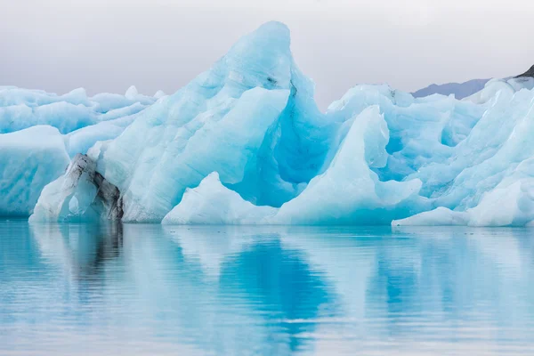 Detial pohled na ledovec v ledu laguny - Jokulsarlon, Island. — Stock fotografie