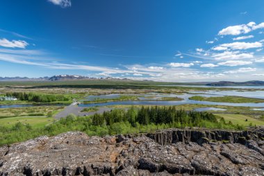 Ünlü Thingvellir, İzlanda'nın doğal görünümü.