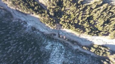 Drone DJI Mavic Air 2 Avrupa Alpleri 'ne inişin bir parçası.