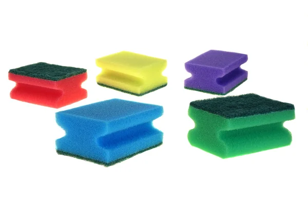 Grupo de coloridas esponjas de cocina aisladas en blanco — Foto de Stock