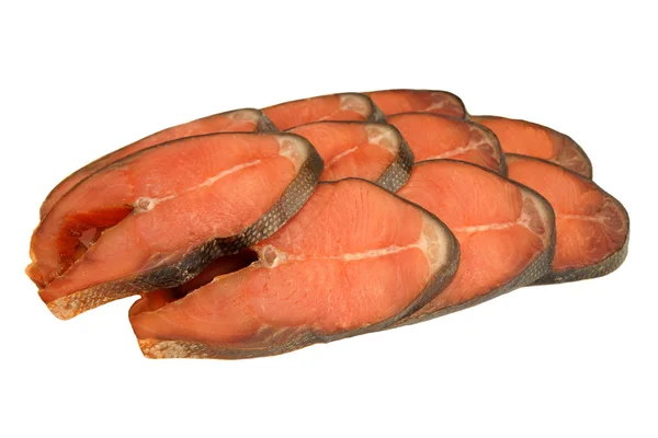 Кусочки холодного копченого розового лосося на белом фоне — стоковое фото