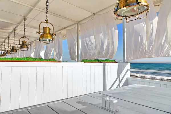 Vue Sur Mer Restaurant Intérieur Terrasse Blanche Véranda Avec Cabines — Photo