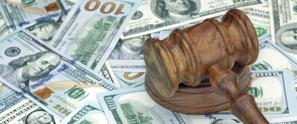 Judges Auctioneers Gavel Hammer Huge Heap Money Wooden Table Concept — Stock Photo, Image