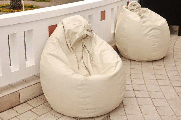 Two Outdoor Leather White Bean Bag Chairs Beanbag Balcony Patio — Stock Photo, Image