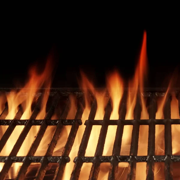 Empty Flaming Bbq Charcoal Grill Closeup Hot Barbeque Grill Ready — Stock Photo, Image