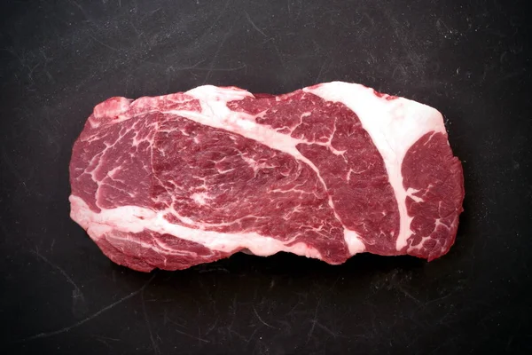 Syrový Steak Sirloin Raw Beef Steak Overhead View Single Raw — Stock fotografie