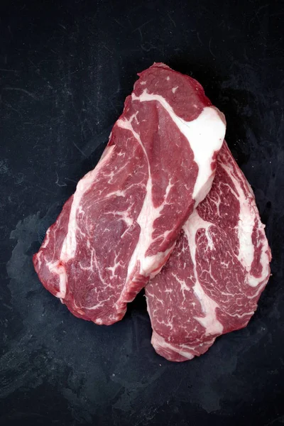 Råbiff Sirloin Raw Nötkött Biff Overhead View Single Raw Striploin — Stockfoto