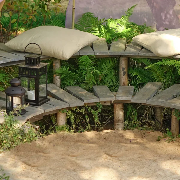 Hidden Romantic Place Steal Kiss Garden Corner Wooden Seating Tent — Stock Photo, Image