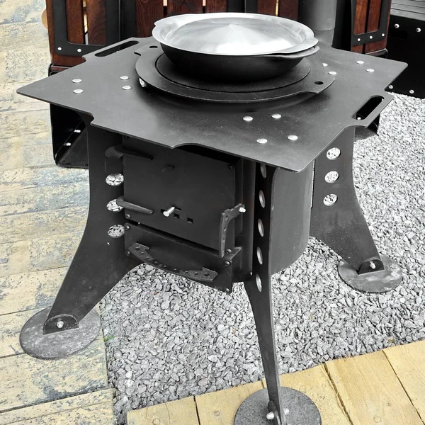 Patio Fire Pit Steel Table Für Outdoor Freizeit Party Auf — Stockfoto