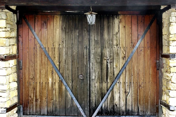 Παλιά ξύλινη πύλη — Φωτογραφία Αρχείου
