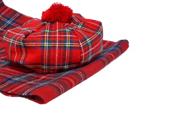 Traditional Scottish Red Tartan Bonnet and Scarf — Stock Photo, Image