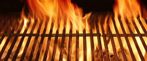 Empty BBQ Flaming Grill — Stock Photo, Image