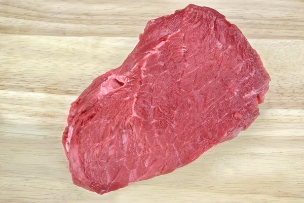 Rohes Rindfleisch hausgemachte Bauernhof Bio Fleisch Streifen Filet Steak — Stockfoto