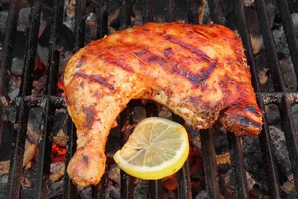 BBQ Roasted Chicken Leg Quarter On The Hot Grill — Stock Photo, Image