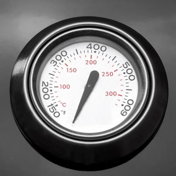 BBQ Grill Thermometer Close-up — Stock Photo, Image