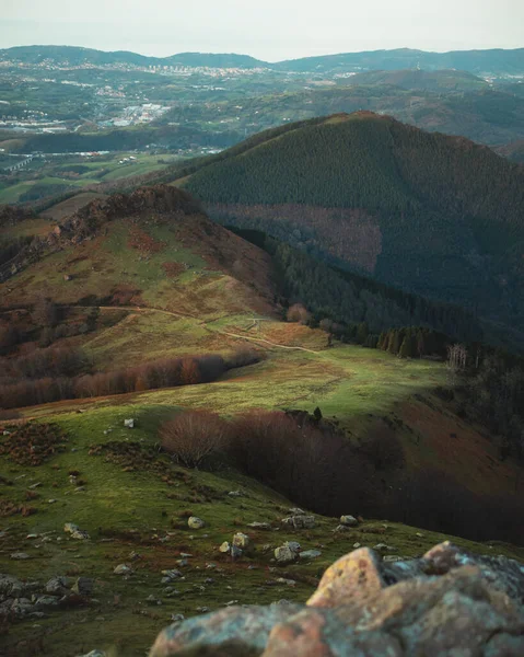 Adarra Dağının Tepesinden Bask Tepelerinin Manzarası — Stok fotoğraf