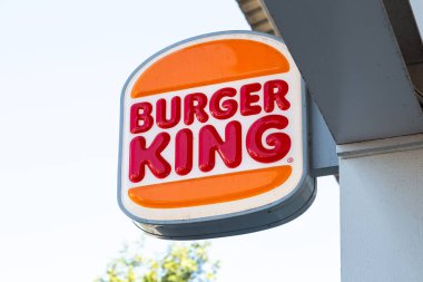 Burger King logosu. Portekiz, Lizbon. 3 Ekim 2025. 