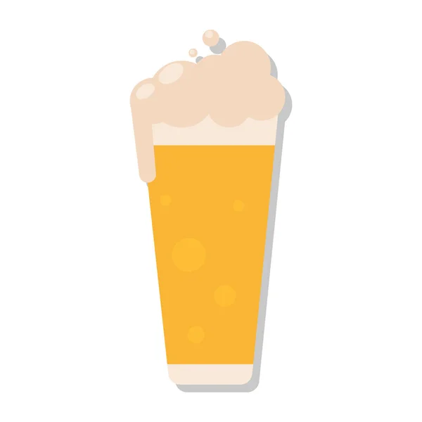 Isoalted copo de cerveja com espuma — Vetor de Stock