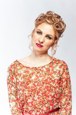 Gülümseyen sakinlik/durgunluk