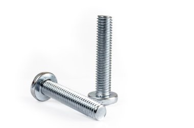 İki gümüş vida-civata