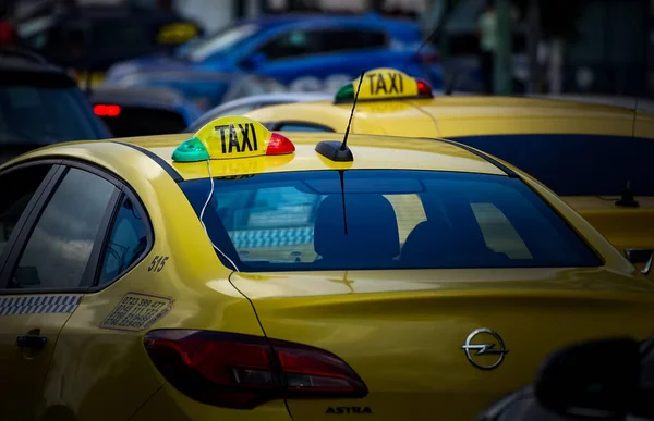 Bukurešť Rumunsko Května 2021 Taxi Taxi Provozu Bulváru Bukurešti — Stock fotografie