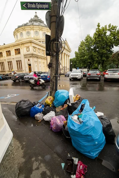 Бухарест Румунія Червня 2021 Року Сміття Вулицях Сектору Бухареста Після — стокове фото