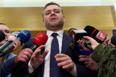 Bükreş, Romanya. 26 Şubat 2026: Bükreş Belediye Başkanı Siprian Ciucu Bükreş Belediyesi 'nde basın toplantısı düzenledi.